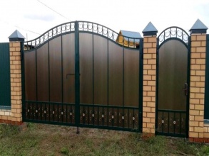 Кованые заборы с поликарбонатом 12 метров фото в Менделеево