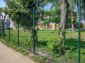 3D заборы для школы 90 метров фото в Менделеево