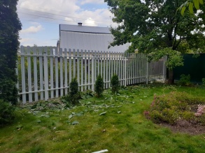 Забор из евроштакетника с забивными столбами 25 метров фото в Менделеево